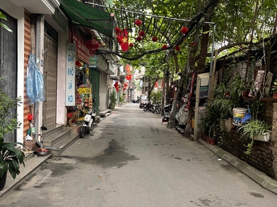 Bồ đề,long biên 18 tỷ 90m mặt tiền rộng 7 tầng thang máy,ngõ ô tô,gần phố 0