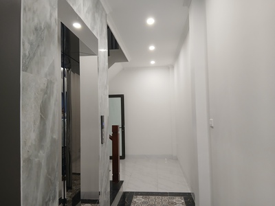 BÁN NHÀ mới xây Ngọc Lâm 55 m    6 tầng thang máy. Giá 11,5 tỷ 2