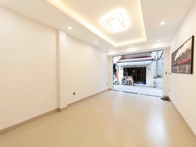 Cần bán căn góc 62,3m2 nhà 5 tầng Phúc Đồng. Đường thông ô tô, phù hợp ở kết hợp kinh doanh. 7