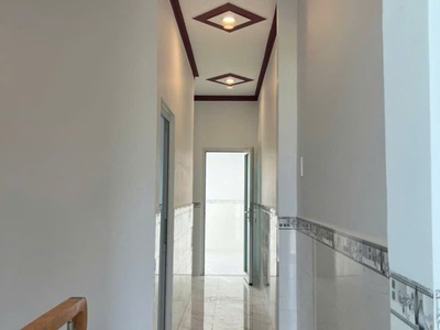 Nhà đẹp mặt tiền đường nhựa xã Mỹ Lộc, Cần Giuộc, Long An tổng dt 120m2 1 lầu 4pn 2wc 2