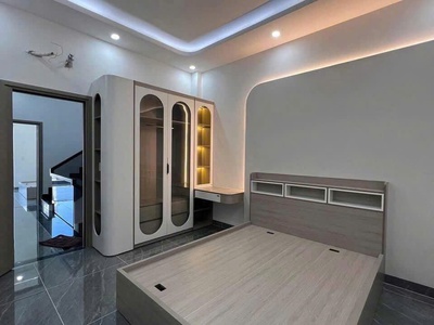 Chính chủ cần bán gấp nhà 3 tầng mặt tiền P4, TP. Tân An   sổ hồng riêng   giá ngộp chỉ 2.1 tỷ 6