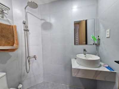 Bán nhà 3 tầng, 3pn , phú châu, tam bình, thủ đức. dt 54m2, sh, 7.2 tỷ. lh: 0933125879 4