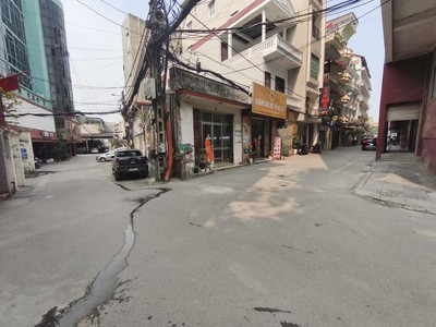 Hoa lâm,long biên 21tỷ 105m mặt tiền 11m,ngõ ô tô kinh doanh,thang máy 3