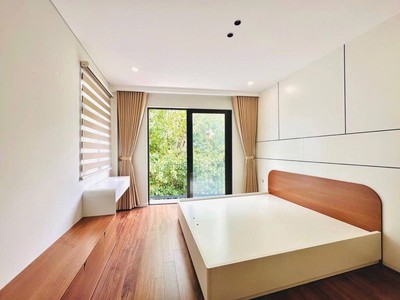 18.5 tỷ, oto tránh, vỉa hè, kinh doanh đỉnh, lõi đống đa, lô góc, 40m2 x 6t thang máy. 1