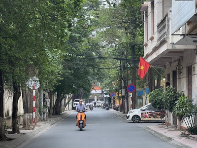 Hiếm có  nhà phân lô ngõ 13 khuất duy tiến   2 mặt thoáng vị trí đẹp nhất khu 1