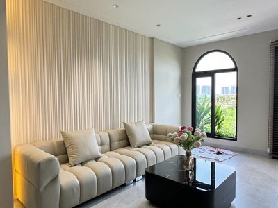 Cần bán gấp nhà ngọc thụy 36m2 5t, vỉa hè, ô tô tránh, dòng tiền, view công viên 13 tỷ 0