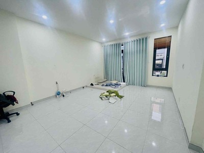 Bình thạnh - lê quang định p7- hẻm ô tô đua nhau thông tứ tung - nở hậu-đẹp - dòng tiền có sẵn. 3