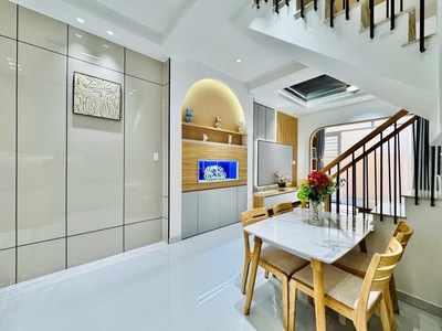 Nhà đẹp full nội thất gò vấp - ngay công viên làng hoa - hẻm 3m thoáng - khu nội bộ - 36m2 2 tầng 1 2