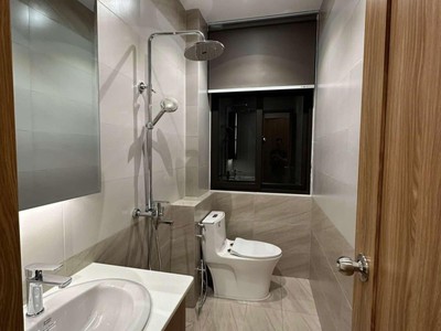 Bán nhà 3 tầng, 4pn, hẻm đường số 22, tăng nhơn phú b, q.9. dt 72m2, sổ hồng, giá 7.5 tỷ. lh: 4