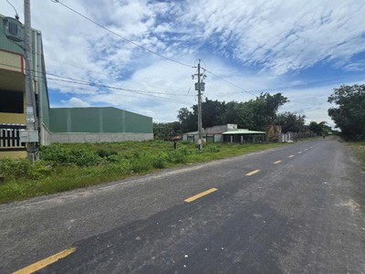 Ngộp 1.1 tỷ đất mt 1750m2, đ.10m, vuông   hảo đước tn 0