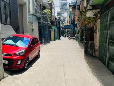 Nhà mới vip hxt   cmt8 q10   64m    4 tầng   nhỉnh 10 0