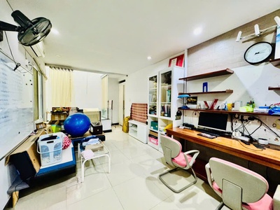 Khu vip hiếm nhà bán    đặng văn ngữ - p.10 phú nhuận   công nhận gần 100m    ngang 7.5m nở 4