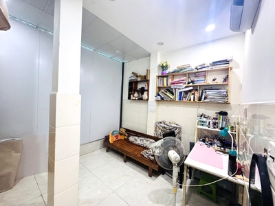 Bán nhà 3 tầng  lô góc   2 mặt hẻm xe hơi   chỉ 4.85 tỷ   77m2 4x19m   linh xuân   thủ đức. 2
