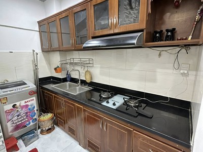 Nhà nguyên căn full nội thất đoàn văn bơ sat quận 1 4
