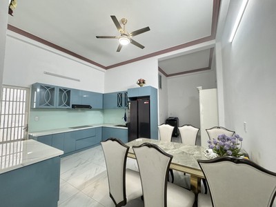 Bán nhà biệt thự sân vườn 2 tầng linh đông - hẻm xe tải - dt 8x25 200m2 - giá chỉ 12.2 tỷ. 3
