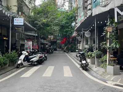 Bán nhà 8 tầng ngõ 90 ngụy như kon tum   vỉa hè 2 bên   thang máy   khu vip thanh xuân 0
