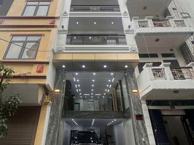 Nhà 7 tầng,  mặt đường đỗ mười - hoàng mai 4 làn xe, oto ngủ trong nhà, nhỉnh 14tỷ 0