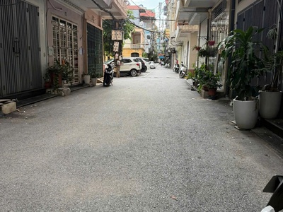 Bán nhà khương trung 42m 4 tầng ngõ ô tô, hơn 13 tỷ. 0