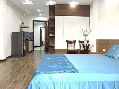 Bán nhà giáp bát   ô tô vào nhà   kinh doanh dòng tiền đỉnh cao   6 tầng thang máy   2 thoáng trước 3