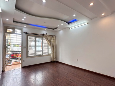 Bán nhà sẵn sổ siêu hiếm tại mặt tiền vũ chí thắng-an dương 1