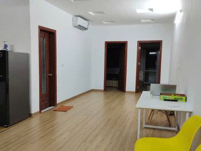 Cho thuê căn hộ 2pn 2wc full đồ tại vp6 linh đàm 0