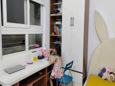 Cho thuê căn hộ 2pn 2wc full đồ tại vp6 linh đàm 4