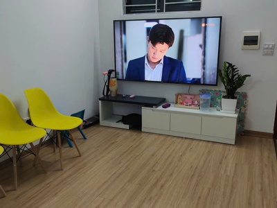 Cho thuê căn hộ 2pn 2wc full đồ tại vp6 linh đàm 4