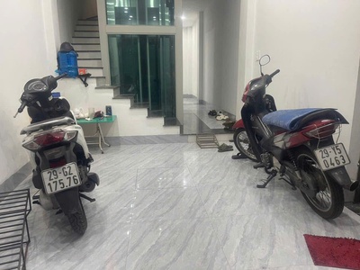 Bánb nhà mặt ngõ phố quan nhân - ôtô tránh kinh doanh sầm uất 6 tầng thang máy 1