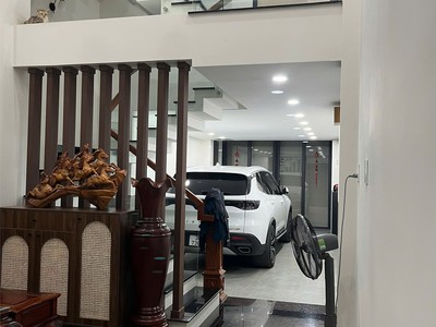 Nhà vị trí đẹp - chính chủ cần bán nhanh căn nhà hẻm xe hơi full nội thất tại quận 12, tphcm 1