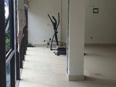 Cho thuê tầng 3 Văn Phú 120m chỉ 15tr chỗ để ô tô, xe máy thoải mái. 3