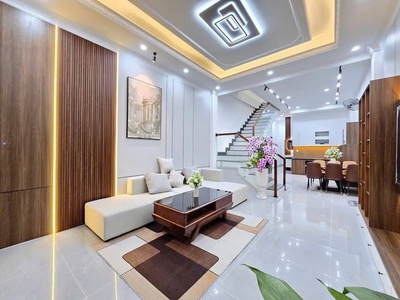 Nhà 1 trệt 2 lầu 80m , 4pn, 5wc, sổ riêng, gần quốc lộ 1A 8