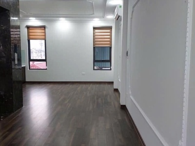 Bán nhà ngõ 41 Thịnh Quang, 50m2, ngay ngã tư sở 2