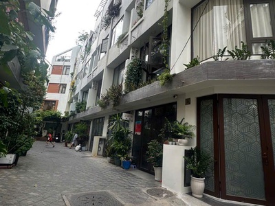 Bán biệt thự liền kề q.6, đường số 10, 4x12m, 2 tầng, 4pn, sổ hồng, giá 8.3 tỷ - 0