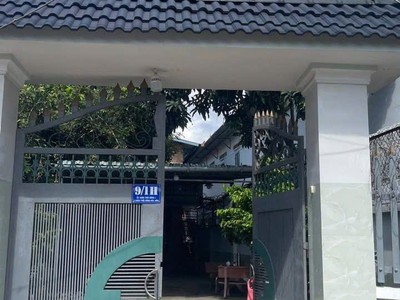 Chính chủ cần bán biệt thự   10 phòng trọ 15x33m, giá 13.5 ty 0