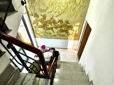 Giảm mạnh 800đ    bình thạnh - khu vip d2 - kết cấu 4 tầng - hẻm xe hơi tránh - sát mặt tiền - dt 3