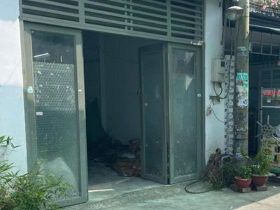 Rẻ giảm 900tr  nhà mt 2 tầng đxt 100m2, vuông   đường số 21 bt 0
