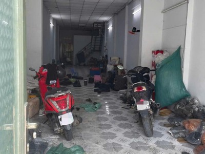 Rẻ giảm 900tr  nhà mt 2 tầng đxt 100m2, vuông   đường số 21 bt 1