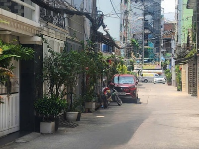Trung tâm q10   3 mặt hẻm không lộ giới   nhà phong cách pháp   122m . nhỉnh 17 0