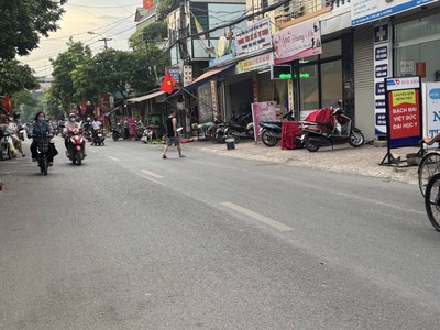 Nhà thanh lãm hà đông -45m2 - 5 tầng - ngõ ba gác - 9 tỷ có tl - oto đỗ cửa - siêu thoáng- full nội 0