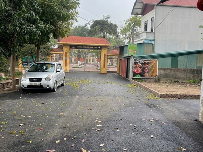 Bán 52m2 đất võng xuyên,phúc thọ,lô góc 2 thoáng,đường ô tô 0