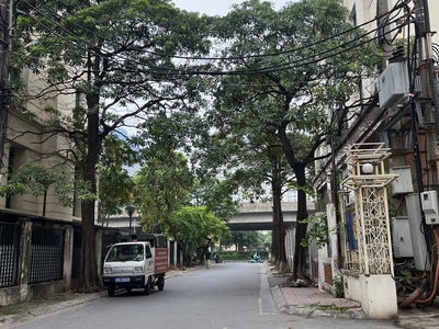 Bán nhà lương thế vinh   vỉa hè rộng, ngõ thông, vị trí đẹp 1