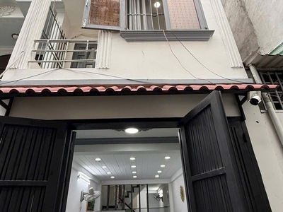 Nhà trống vô ở ngay- ngay chợ thạch đà phạm văn chiêup14 gò vấp- 2 tầng 2pn 2wc - dtsd 80m2 - giá 4 0