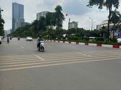 Không có căn thứ 2 trên phố liễu giai văn cao   tòa nhà 10 tầng - dòng tiền 250 triệu/tháng   giá 0