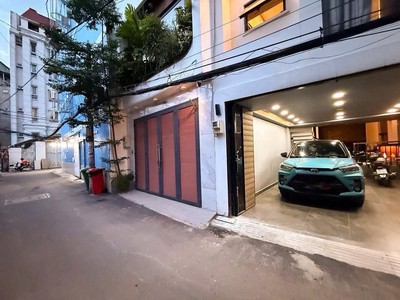 Bán nhà 5 tầng gara, dương quảng hàm p6 gò vấp - thang máy - full nội thất gỗ 9.x tỷ 1