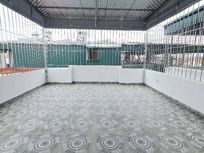 Cựchiếm  trung tâm thạch bàn    list 5 nhà mới koong- thoáng ánh sáng tự nhiên xuyên tất cả các 4