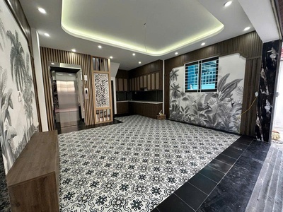 Bán nhà trường lâm 40m mt5.1m 6 tầng thang máy lô góc gara ô tô hơn 9 tỷ 0