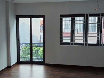 Bán nhà trường lâm 40m mt5.1m 6 tầng thang máy lô góc gara ô tô hơn 9 tỷ 1