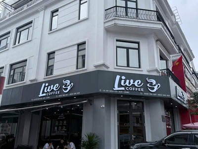 Cần sang nhượng quán cafe đ. nguyễn đức cảnh , thành phố vinh - đang kinh doanh ổn định 0