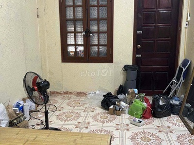 Cho thuê nhà 2 mặt ngõ 40m2, 3tầng 1 tum, 4pn nội thất, đ.tô hiệu, p.nguyễn trãi, q.hà đông 2