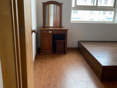 Bán đát vàng tại mặt phố hồ tây - lạc long quân  170 m .vỉa hè 6 m kinh doanh bất chấp.xây tòa 3